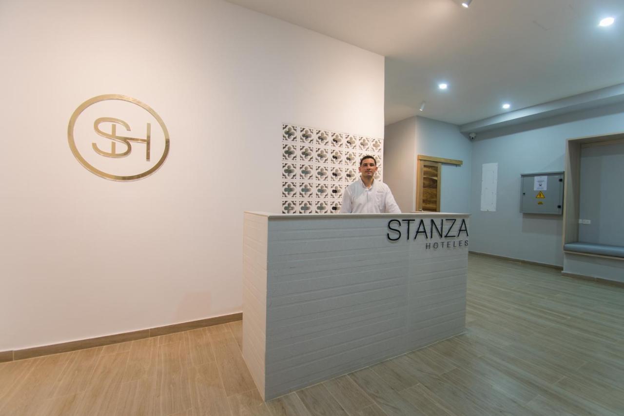 Stanza Hotel Sincelejo Esterno foto